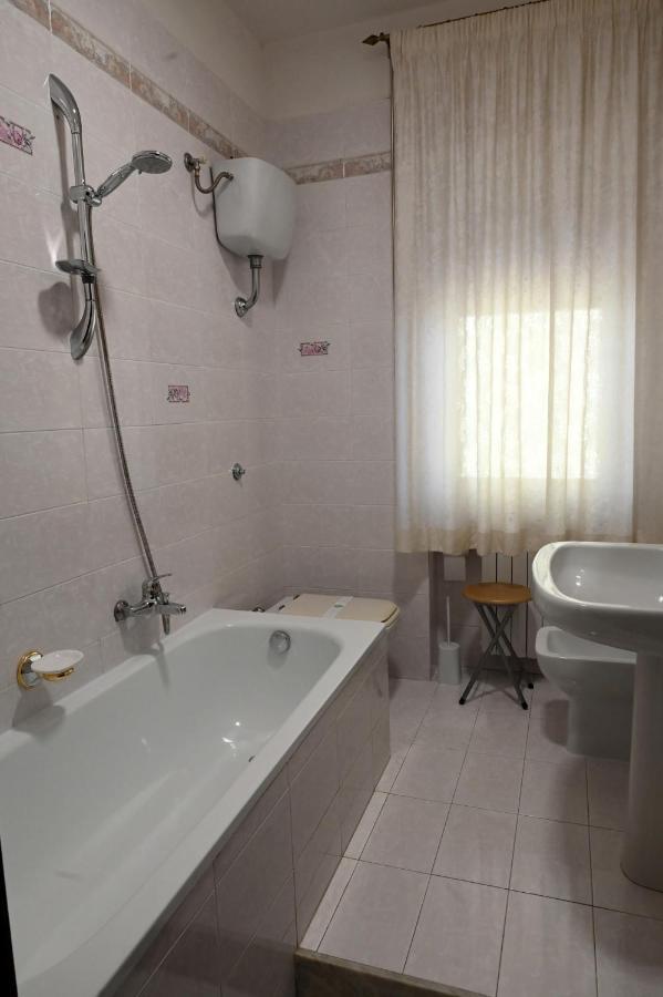 B&B Le Corti กาแซร์ตา ภายนอก รูปภาพ
