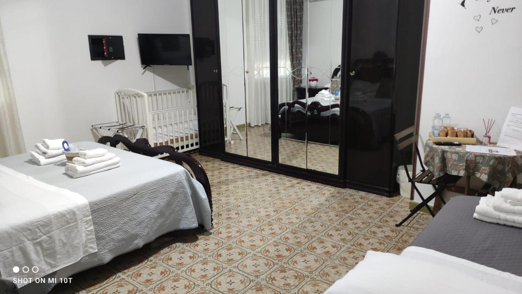 B&B Le Corti กาแซร์ตา ภายนอก รูปภาพ
