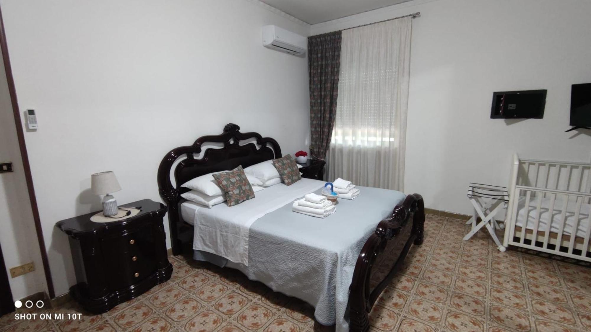 B&B Le Corti กาแซร์ตา ภายนอก รูปภาพ
